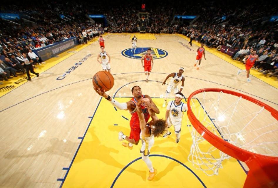 手机游戏免费下载-豪取13连胜！夺冠概率90%，你们再这么打下去，未来5年联盟大结局