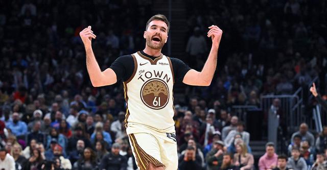 九游云游戏-科尔：斯宾塞是终极竞争者 今晚他把握住了机会